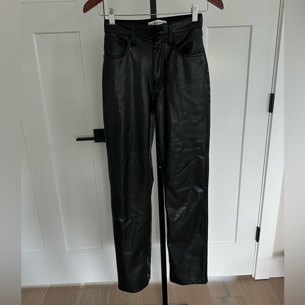 Abercrombie & fitch leather 90s straight high rise pants